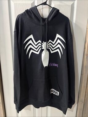 EUC Marvel Black Venom Graphic Zip-Up Hoodie Sweater - Men’s 3X